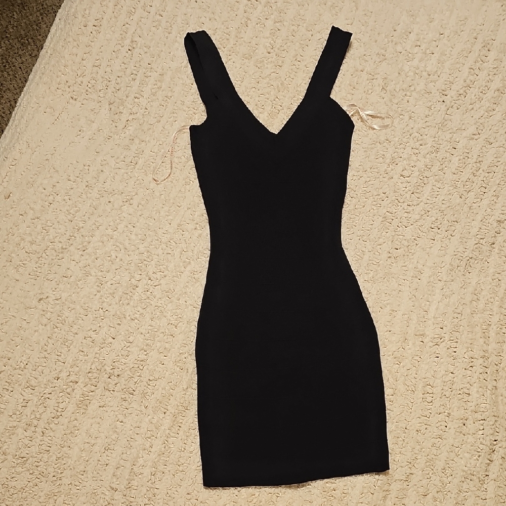 Guess Elegant Black Sleeveless Mini Dress